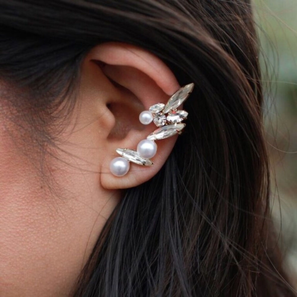 Crystal Leaf Ear cuff.